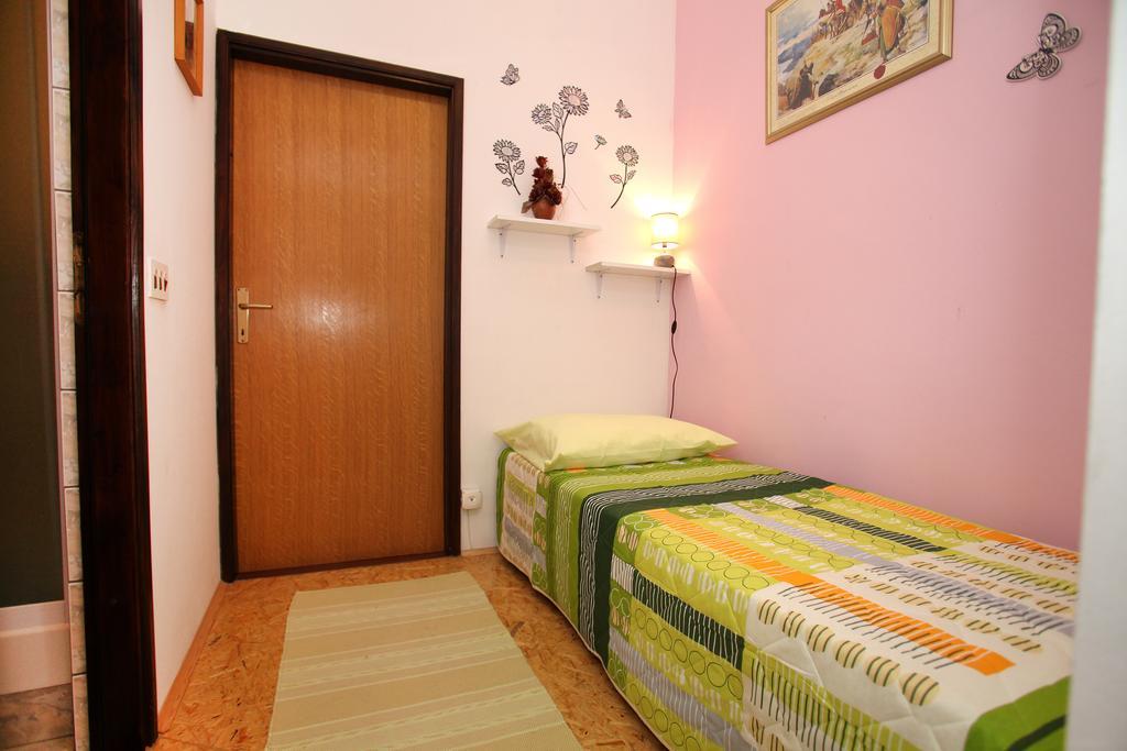 Apartment Irena *