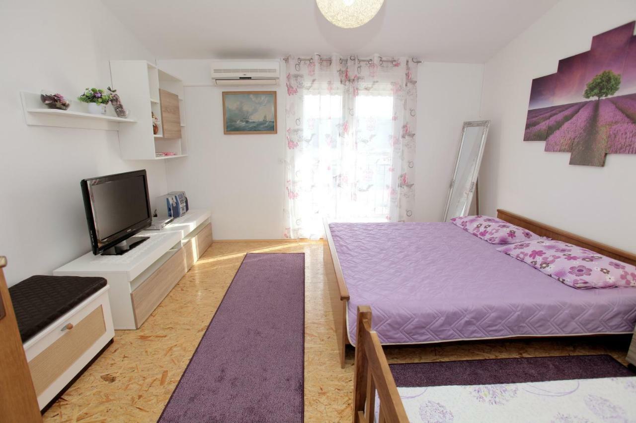 Irena Apartment *